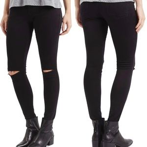 Topshop Jamie ripped jeans